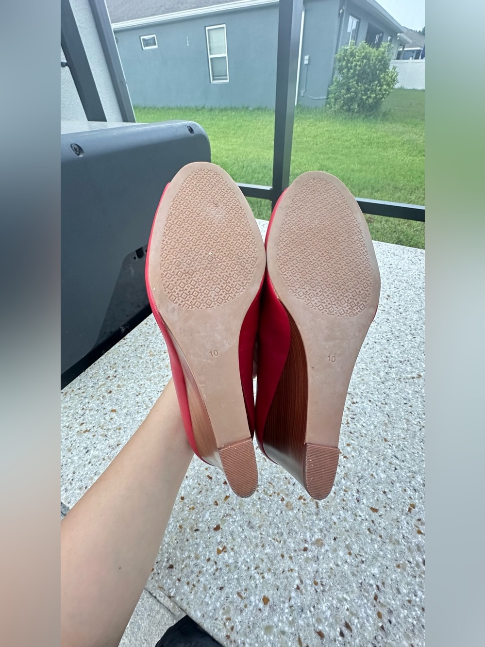 Tory Burch Red Leather Peep-Toe Heels with Gold Medallion size 10 - Picture 8 of 9